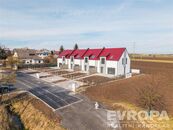 Prodej ekonomicky nenáročného rodinného domu 4+kk u Hradce Králové, cena 9890000 CZK / objekt, nabízí 