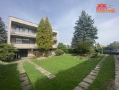 Prodej domu s více byty, garážemi a pozemkem k výstavbě v Hradci Králové - Kukleny, cena 14900000 CZK / objekt, nabízí 