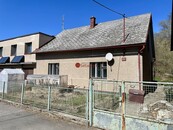 Rodinný dům na prodej - ideální k rekonstrukci, cena 2390000 CZK / objekt, nabízí