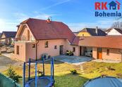Rodinný dům 4+1 s pergolou a zahradou na pozemku 547 m2, obec Dětenice, okr. Jičín, cena 7999000 CZK / objekt, nabízí 