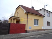 Prodej pěkného RD s menší zahrádkou v Novém Bydžově, cena 4200000 CZK / objekt, nabízí 